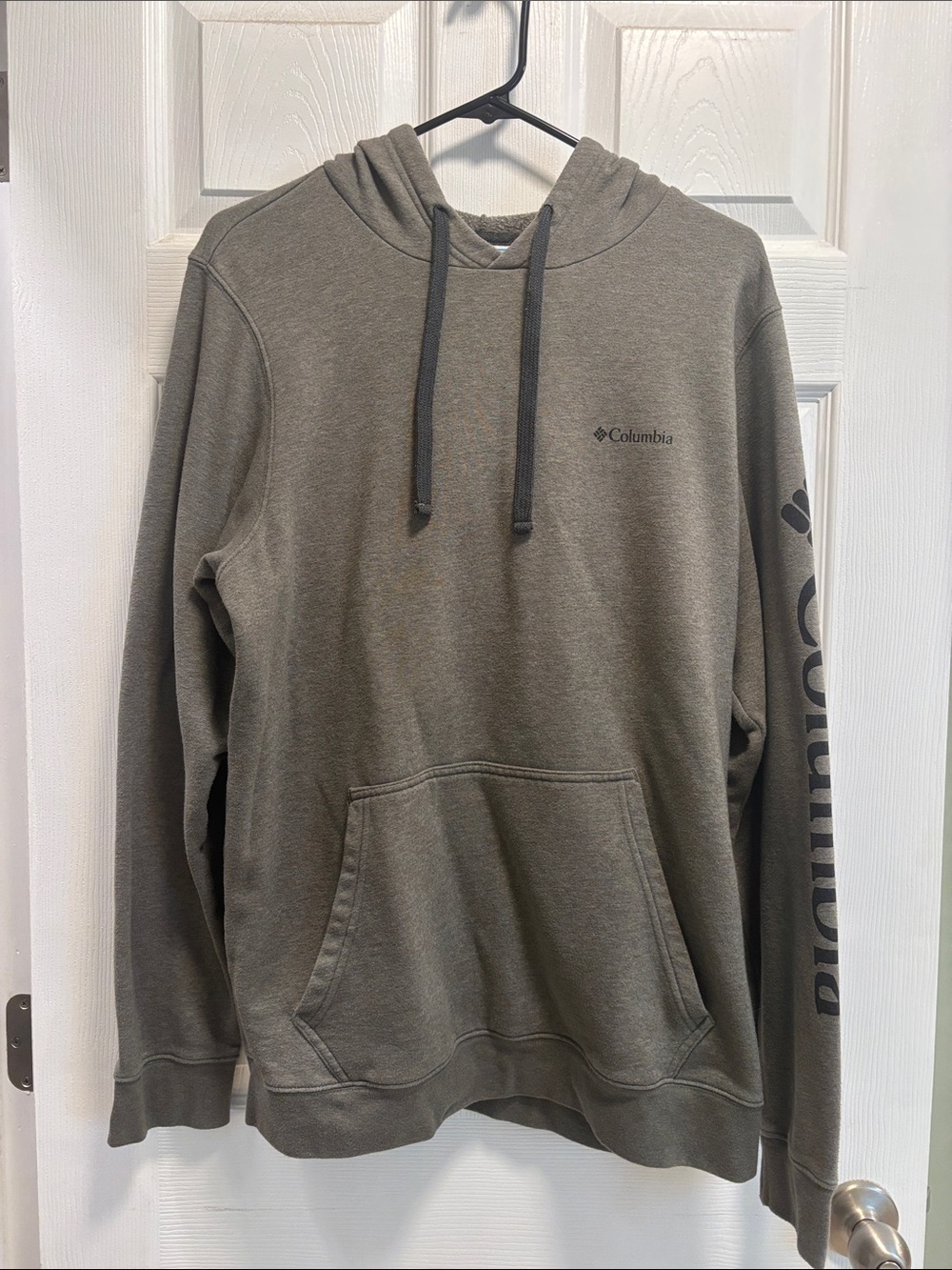 Men’s Columbia hoodie